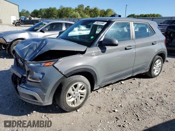 ✅ 2021 Hyundai Venue SE • VIN: KMHRB8A37MU068900 • Lot: 70424104. Listed on Copart with 105,261 mi. Free auction sales archive from the USA and detailed vehicle history report at DreamBid. Image 1.