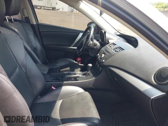 ✅ 2012 Mazda 3 S Grand Touring • VIN: JM1BL1W96C1661803 • Lot: 42418942. Wystawiony na IAAI z przebiegiem 146 441 mil. Bezpłatny archiwum sprzedaży aukcyjnych z USA i szczegółowy raport historii pojazdu na DreamBid. Zdjęcie 5.