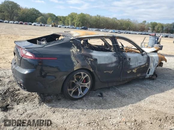 ✅ 2018 Kia Stinger GT2 • VIN: KNAE55LC4J6022055 • Лот: 78895844. Опубликован ранее на Copart с пробегом Не указан. Бесплатный доступ к архиву аукционных продаж из США и подробный отчёт об истории автомобиля на DreamBid. Изображение 3.