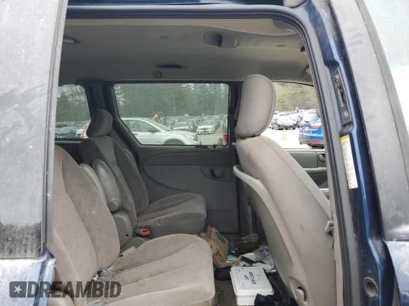 ✅ 2003 Dodge Caravan EX • VIN: 2D4GP74L73R110290 • Lot: 50296105. Listed on Copart with Not provided. Free auction sales archive from the USA and detailed vehicle history report at DreamBid. Image 11.