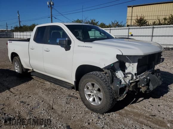 ✅ 2019 Chevrolet Silverado 1500 LT • VIN: 1GCRYDEK5KZ419378 • Lot: 67914784. Wystawiony na Copart z przebiegiem 69 191 mil. Bezpłatny archiwum sprzedaży aukcyjnych z USA i szczegółowy raport historii pojazdu na DreamBid. Zdjęcie 4.