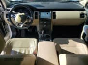 ✅ 2019 Ford Flex SEL • VIN: 2FMHK6C8XKBA07326 • Lot: 90860485. Wystawiony na Copart z przebiegiem 154 331 mil. Bezpłatny archiwum sprzedaży aukcyjnych z USA i szczegółowy raport historii pojazdu na DreamBid. Zdjęcie 8.