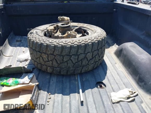 ✅ 2018 Chevrolet Silverado 2500HD High Country • VIN: 1GC1KXEY2JF276409 • Lot: 43179213. Listed on IAAI with 122,005 mi. Free auction sales archive from the USA and detailed vehicle history report at DreamBid. Image 12.