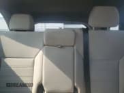 ✅ 2016 Kia Sorento LX • VIN: 5XYPGDA32GG020152 • Lot: 66121785. Wystawiony na Copart z przebiegiem 222 970 mil. Bezpłatny archiwum sprzedaży aukcyjnych z USA i szczegółowy raport historii pojazdu na DreamBid. Zdjęcie 10.