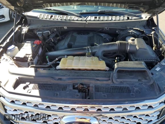 ✅ 2018 Ford Expedition Platinum • VIN: 1FMJU1MT1JEA22530 • Lot: 87279605. Wystawiony na Copart z przebiegiem 134 805 mil. Bezpłatny archiwum sprzedaży aukcyjnych z USA i szczegółowy raport historii pojazdu na DreamBid. Zdjęcie 12.