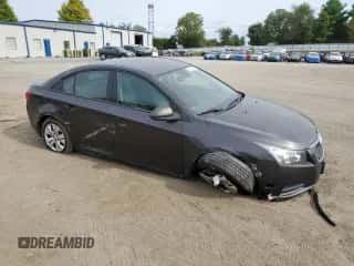 2014 Chevrolet Cruze LS z VIN 1G1PA5SG4E7147187, wystawiony jako Copart lot #83755995 z przebiegiem 125 469 mil mil oraz Czysty tytuł • Clean title. Historia ofert i sprzedaży dostępna na DreamBid. Obrazek 4.