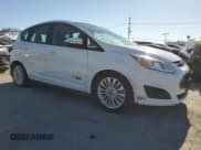 ✅ 2017 Ford C-Max SE • VIN: 1FADP5EU9HL108090 • Lot: 82591575. Wystawiony na Copart z przebiegiem 147 774 mil. Bezpłatny archiwum sprzedaży aukcyjnych z USA i szczegółowy raport historii pojazdu na DreamBid. Zdjęcie 4.