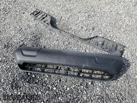 ✅ 2012 Toyota Tacoma • VIN: 5TFNX4CN5CX015427 • Lot: 91231265. Wystawiony na Copart z przebiegiem 232 381 mil. Bezpłatny archiwum sprzedaży aukcyjnych z USA i szczegółowy raport historii pojazdu na DreamBid. Zdjęcie 12.