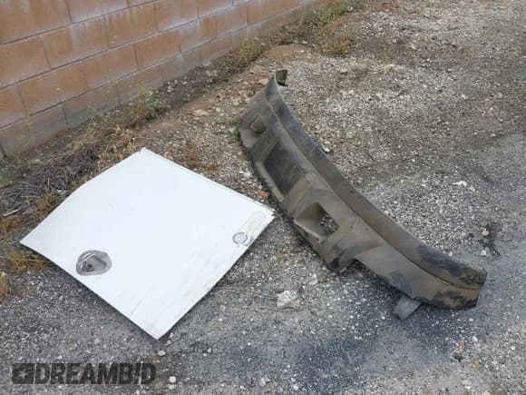 ✅ 2011 Chevrolet Silverado 2500HD Work Truck • VIN: 1GC0CVCG8BF215168 • Lot: 42391506. Wystawiony na IAAI z przebiegiem 139 157 mil. Bezpłatny archiwum sprzedaży aukcyjnych z USA i szczegółowy raport historii pojazdu na DreamBid. Zdjęcie 12.