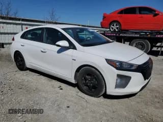✅ 2017 Hyundai Ioniq Blue • VIN: KMHC65LC2HU024735 • Lot: 48718665. Wystawiony na Copart z przebiegiem 336 498 mil. Bezpłatny archiwum sprzedaży aukcyjnych z USA i szczegółowy raport historii pojazdu na DreamBid. Zdjęcie 4.