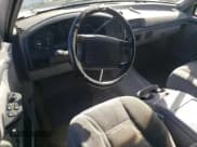 ✅ 1996 Ford Bronco XL • VIN: 1FMEU15N4TLB67027 • Lot: 75346314. Listed on Copart with 185,224 mi. Free auction sales archive from the USA and detailed vehicle history report at DreamBid. Image 8.