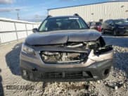 ✅ 2022 Subaru Outback Premium • VIN: 4S4BTACC3N3194231 • Lot: 90365155. Wystawiony na Copart z przebiegiem 80 958 mil. Bezpłatny archiwum sprzedaży aukcyjnych z USA i szczegółowy raport historii pojazdu na DreamBid. Zdjęcie 5.