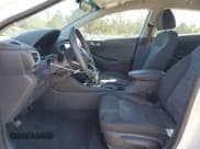 ✅ 2017 Hyundai Ioniq Blue • VIN: KMHC65LC9HU027938 • Lot: 48061475. Wystawiony na Copart z przebiegiem 87 612 mil. Bezpłatny archiwum sprzedaży aukcyjnych z USA i szczegółowy raport historii pojazdu na DreamBid. Zdjęcie 7.