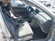 ✅ 2009 Honda Accord LX • VIN: 1HGCP263X9A053643 • Lot: 43124082. Wystawiony na IAAI z przebiegiem 264 709 mil. Bezpłatny archiwum sprzedaży aukcyjnych z USA i szczegółowy raport historii pojazdu na DreamBid. Zdjęcie 5.