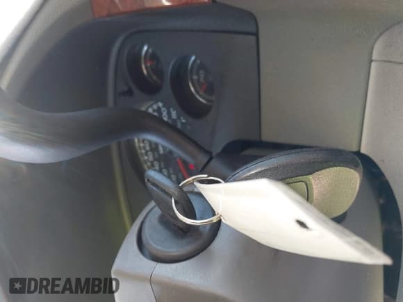 ✅ 2007 Chevrolet Suburban LT • VIN: 1GNFK16327J207447 • Lot: 43413942. Listed on IAAI with 244,947 mi. Free auction sales archive from the USA and detailed vehicle history report at DreamBid. Image 11.