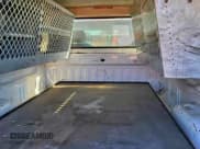 ✅ 2008 Chevrolet Silverado 2500HD Work Truck • VIN: 1GCHC24K38E164794 • Лот: 96022725. Опубликован ранее на Copart с пробегом 170 832 миль. Бесплатный доступ к архиву аукционных продаж из США и подробный отчёт об истории автомобиля на DreamBid. Изображение 6.