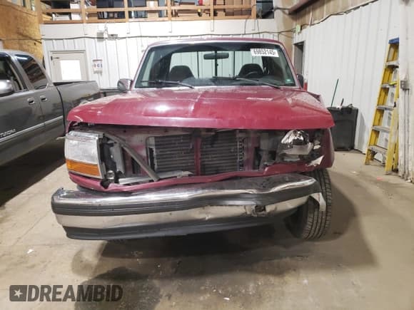 ✅ 1993 Ford F-150 • VIN: 1FTEX14NXPKA08103 • Lot: 69852145. Wystawiony na Copart z przebiegiem 157 961 mil. Bezpłatny archiwum sprzedaży aukcyjnych z USA i szczegółowy raport historii pojazdu na DreamBid. Zdjęcie 5.