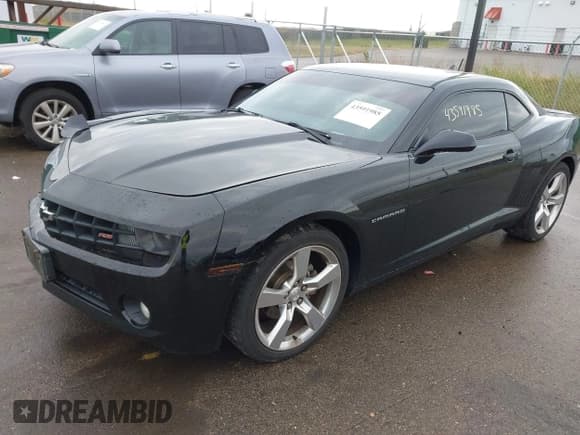✅ 2013 Chevrolet Camaro LT • VIN: 2G1FC1E38D9222445 • Lot: 43591985. Wystawiony na IAAI z przebiegiem 187 079 mil. Bezpłatny archiwum sprzedaży aukcyjnych z USA i szczegółowy raport historii pojazdu na DreamBid. Zdjęcie 2.