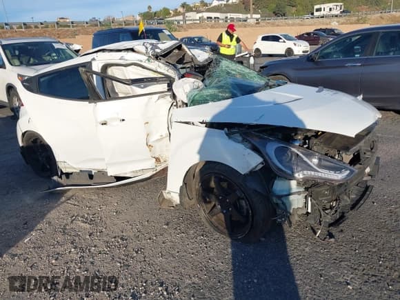 ✅ 2014 Hyundai Veloster Turbo • VIN: KMHTC6AE0EU200518 • Lot: 41198089. Wystawiony na IAAI z przebiegiem Nie podano. Bezpłatny archiwum sprzedaży aukcyjnych z USA i szczegółowy raport historii pojazdu na DreamBid. Zdjęcie 1.