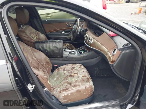 ✅ 2015 Mercedes-Benz S 550 • VIN: WDDUG8FB2FA128382 • Lot: 42856465. Wystawiony na IAAI z przebiegiem 96 947 mil. Bezpłatny archiwum sprzedaży aukcyjnych z USA i szczegółowy raport historii pojazdu na DreamBid. Zdjęcie 5.