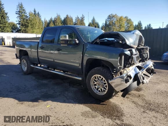 ✅ 2012 Chevrolet Silverado 2500HD LT • VIN: 1GC1KXCG1CF218093 • Лот: 86321705. Опубликован ранее на Copart с пробегом Не указан. Бесплатный доступ к архиву аукционных продаж из США и подробный отчёт об истории автомобиля на DreamBid. Изображение 4.