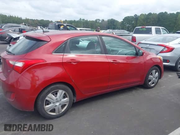 2017 Hyundai Elantra z VIN KMHD35LH1HU381008, wystawiony jako IAAI lot #43343404 z przebiegiem 209 820 mil mil oraz . Historia ofert i sprzedaży dostępna na DreamBid. Obrazek 13.