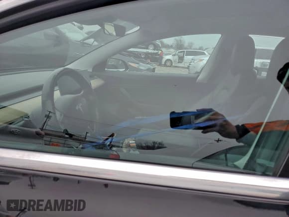 ✅ 2018 Tesla Model 3 Long Range Battery • VIN: 5YJ3E1EB5JF149151 • Lot: 96117285. Wystawiony na Copart z przebiegiem Nie podano. Bezpłatny archiwum sprzedaży aukcyjnych z USA i szczegółowy raport historii pojazdu na DreamBid. Zdjęcie 7.