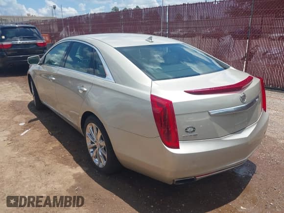 ✅ 2014 Cadillac XTS Premium • VIN: 2G61P5S32E9298930 • Lot: 42560170. Wystawiony na IAAI z przebiegiem 71 172 mil. Bezpłatny archiwum sprzedaży aukcyjnych z USA i szczegółowy raport historii pojazdu na DreamBid. Zdjęcie 3.