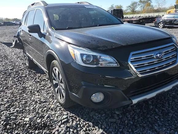 ✅ 2016 Subaru Outback Limited • VIN: 4S4BSBNC4G3235166 • Lot: 82778145. Listed on Copart with 98,082 mi. Free auction sales archive from the USA and detailed vehicle history report at DreamBid. Image 13.