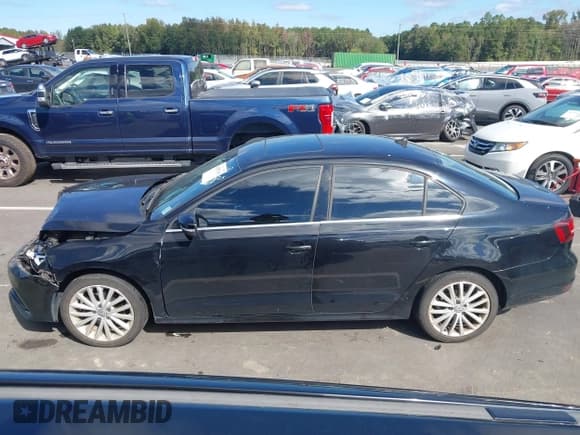 ✅ 2016 Volkswagen Jetta SEL • VIN: 3VWL07AJ7GM387647 • Лот: 43457119. Опубликован ранее на IAAI с пробегом 154 093 миль. Бесплатный доступ к архиву аукционных продаж из США и подробный отчёт об истории автомобиля на DreamBid. Изображение 14.