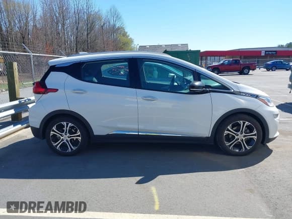 ✅ 2017 Chevrolet Bolt EV Premier • VIN: 1G1FX6S01H4187994 • Lot: 41807517. Wystawiony na IAAI z przebiegiem 59 448 mil. Bezpłatny archiwum sprzedaży aukcyjnych z USA i szczegółowy raport historii pojazdu na DreamBid. Zdjęcie 13.