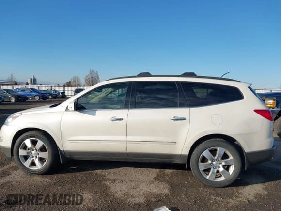 ✅ 2012 Chevrolet Traverse LTZ • VIN: 1GNKVLED4CJ152537 • Lot: 43749305. Wystawiony na IAAI z przebiegiem 188 623 mil. Bezpłatny archiwum sprzedaży aukcyjnych z USA i szczegółowy raport historii pojazdu na DreamBid. Zdjęcie 14.