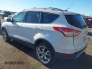 ✅ 2013 Ford Escape Titanium • VIN: 1FMCU9J94DUA57184 • Лот: 43477889. Опубликован ранее на IAAI с пробегом 104 657 миль. Бесплатный доступ к архиву аукционных продаж из США и подробный отчёт об истории автомобиля на DreamBid. Изображение 3.