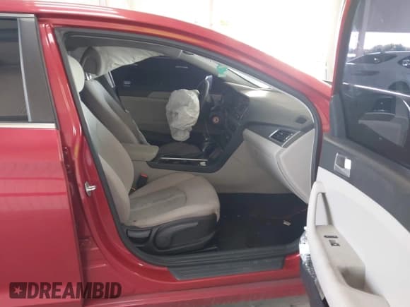 ✅ 2017 Hyundai Sonata 2.4L • VIN: 5NPE24AF9HH445202 • Лот: 43660375. Опубликован ранее на IAAI с пробегом 163 587 миль. Бесплатный доступ к архиву аукционных продаж из США и подробный отчёт об истории автомобиля на DreamBid. Изображение 5.