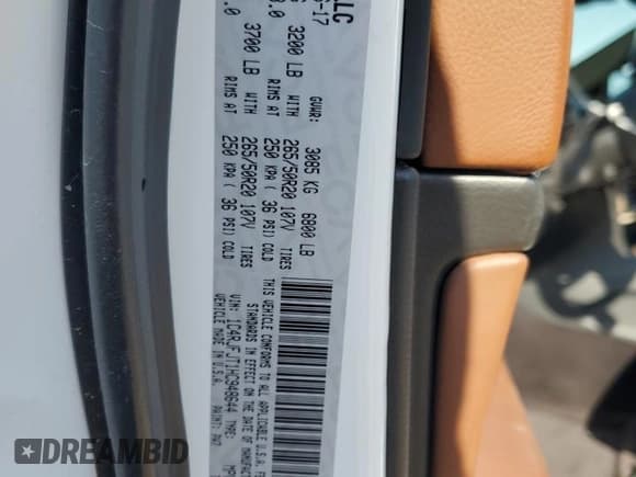 ✅ 2017 Jeep Grand Cherokee Summit • VIN: 1C4RJFJT1HC948644 • Lot: 84222105. Listed on Copart with 120,575 mi. Free auction sales archive from the USA and detailed vehicle history report at DreamBid. Image 13.