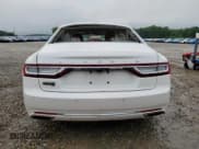 ✅ 2017 Lincoln Continental Select • VIN: 1LN6L9SK6H5623511 • Лот: 56651745. Опубликован ранее на Copart с пробегом 71 640 миль. Бесплатный доступ к архиву аукционных продаж из США и подробный отчёт об истории автомобиля на DreamBid. Изображение 6.