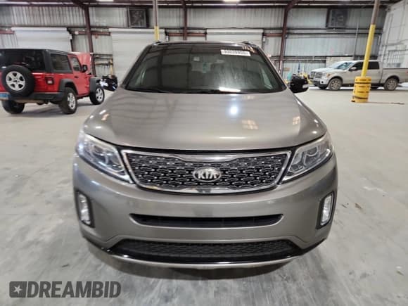 ✅ 2014 Kia Sorento SX • VIN: 5XYKW4A71EG474437 • Lot: 93038955. Listed on Copart with 134,702 mi. Free auction sales archive from the USA and detailed vehicle history report at DreamBid. Image 5.