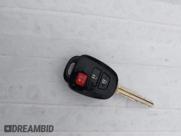 ✅ 2017 Toyota RAV4 LE • VIN: 2T3BFREV8HW612289 • Lot: 43874206. Listed on IAAI with 119,410 mi. Free auction sales archive from the USA and detailed vehicle history report at DreamBid. Image 11.