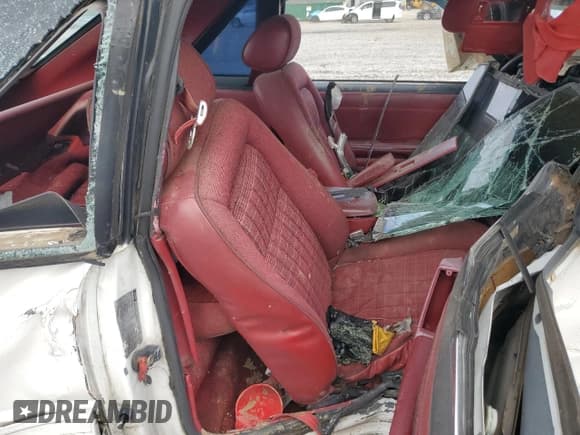 ✅ 1989 Ford Mustang GT • VIN: 1FABP42E4KF300148 • Lot: 79119254. Listed on Copart with 63,872 mi. Free auction sales archive from the USA and detailed vehicle history report at DreamBid. Image 10.