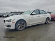 ✅ 2015 BMW 3 Series 328i xDrive • VIN: WBA3B5G50FNS13416 • Лот: 94340145. Опубликован ранее на Copart с пробегом 204 636 миль. Бесплатный доступ к архиву аукционных продаж из США и подробный отчёт об истории автомобиля на DreamBid. Изображение 1.