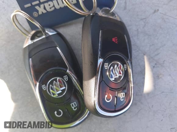 ✅ 2020 Buick Encore GX Select • VIN: KL4MMDS25LB122982 • Lot: 42799016. Wystawiony na IAAI z przebiegiem 60 555 mil. Bezpłatny archiwum sprzedaży aukcyjnych z USA i szczegółowy raport historii pojazdu na DreamBid. Zdjęcie 11.