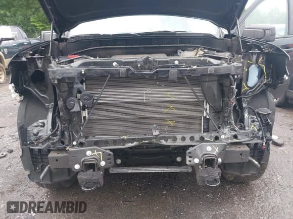 ✅ 2022 Chevrolet Silverado 1500 RST • VIN: 1GCUYEED7NZ149110 • Лот: 42373039. Опубликован ранее на IAAI с пробегом 37 452 миль. Бесплатный доступ к архиву аукционных продаж из США и подробный отчёт об истории автомобиля на DreamBid. Изображение 6.