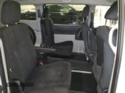 ✅ 2009 Dodge Grand Caravan SE • VIN: 2D8HN44E99R542025 • Lot: 61003595. Wystawiony na Copart z przebiegiem 222 476 mil. Bezpłatny archiwum sprzedaży aukcyjnych z USA i szczegółowy raport historii pojazdu na DreamBid. Zdjęcie 11.