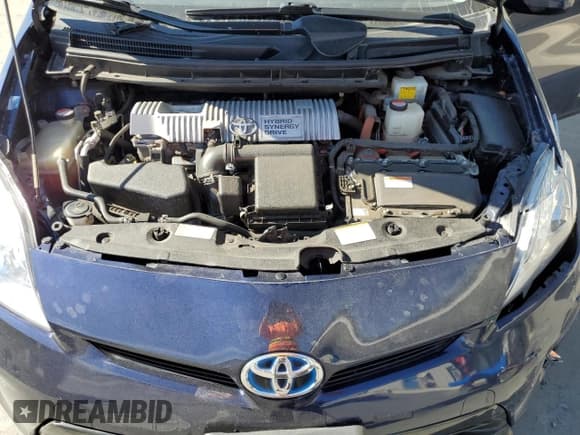 ✅ 2015 Toyota Prius Three • VIN: JTDKN3DU9F1973048 • Лот: 68703815. Опубликован ранее на Copart с пробегом 159 597 миль. Бесплатный доступ к архиву аукционных продаж из США и подробный отчёт об истории автомобиля на DreamBid. Изображение 11.