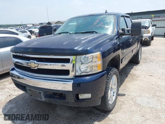 ✅ 2007 Chevrolet Silverado 1500 1LT • VIN: 2GCEC13J971511292 • Lot: 42181818. Wystawiony na IAAI z przebiegiem 239 647 mil. Bezpłatny archiwum sprzedaży aukcyjnych z USA i szczegółowy raport historii pojazdu na DreamBid. Zdjęcie 17.