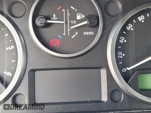 ✅ 2009 Land Rover Defender • VIN: SALLDHMS89A777340 • Lot: 76096744. Wystawiony na Copart z przebiegiem 119 952 mil. Bezpłatny archiwum sprzedaży aukcyjnych z USA i szczegółowy raport historii pojazdu na DreamBid. Zdjęcie 8.