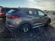 ✅ 2021 Hyundai Tucson Limited • VIN: KM8J33AL9MU351165 • Лот: 89682165. Опубликован ранее на Copart с пробегом 26 070 миль. Бесплатный доступ к архиву аукционных продаж из США и подробный отчёт об истории автомобиля на DreamBid. Изображение 3.