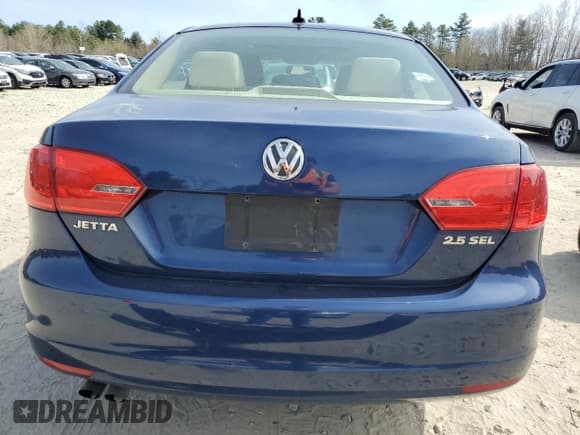 ✅ 2012 Volkswagen Jetta SEL • VIN: 3VWLP7AJ3CM469901 • Lot: 52937875. Listed on Copart with 152,761 mi. Free auction sales archive from the USA and detailed vehicle history report at DreamBid. Image 6.