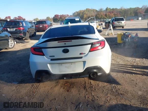 ✅ 2024 Toyota 86 TRUENO Edition • VIN: JF1ZNBM16R9750458 • Lot: 43624602. Wystawiony na IAAI z przebiegiem 29 997 mil. Bezpłatny archiwum sprzedaży aukcyjnych z USA i szczegółowy raport historii pojazdu na DreamBid. Zdjęcie 16.