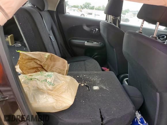 ✅ 2017 Nissan Juke SV • VIN: JN8AF5MR2HT701081 • Lot: 65761475. Wystawiony na Copart z przebiegiem 147 863 mil. Bezpłatny archiwum sprzedaży aukcyjnych z USA i szczegółowy raport historii pojazdu na DreamBid. Zdjęcie 11.